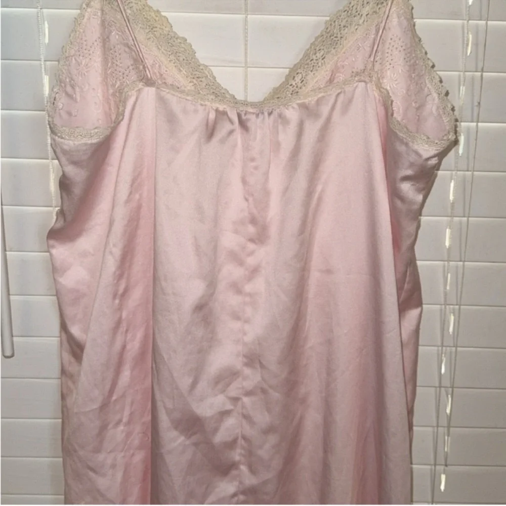 Vintage Christian Dior Soft Pink Lace Chemise Lingered
size M - Picture 7 of 17
